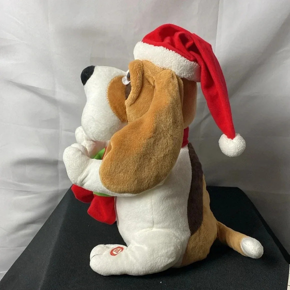 SOUND AND LIGHT CHRISTMAS MUSICAL HOUND-DOG WORKS  SINGS I FEEL GOOD AND DANCES - Picture 14 of 15